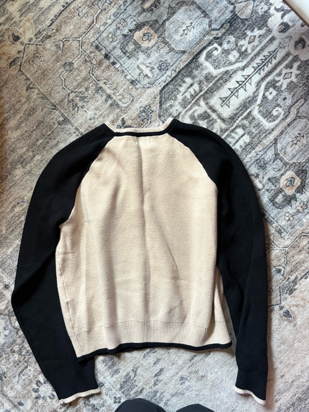 Revolve MONROW Crew Neck Beige Black Colorblock Raglan Sweater Small Soft sz M - Picture 7 of 7
